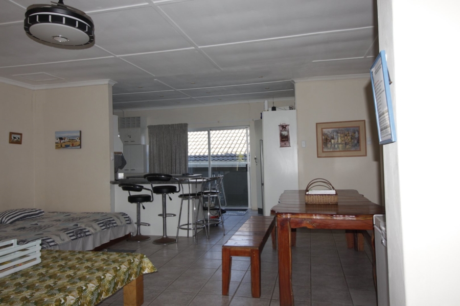 4 Bedroom Property for Sale in Paradise Beach Eastern Cape